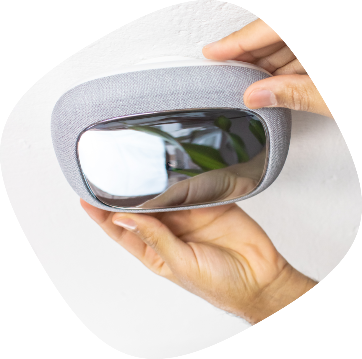 Sturzerkennung für selbstbestimmtes Wohnen im Alter | Livy Care